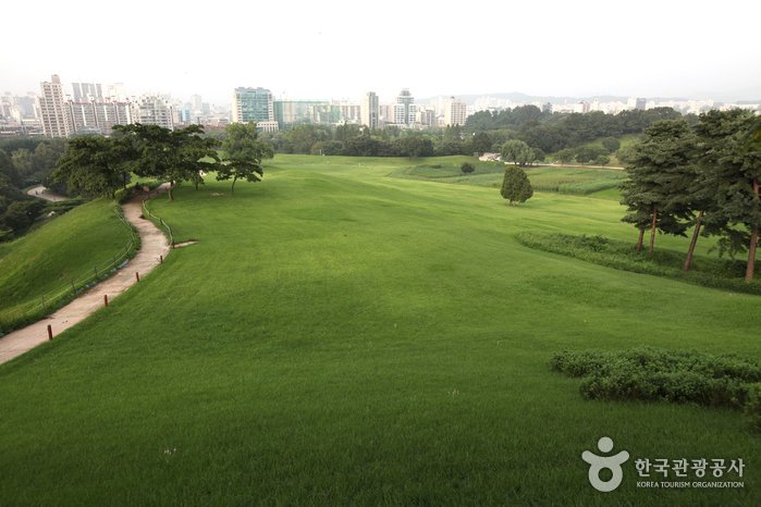 [首爾] 首爾夢村土城(서울 몽촌토성)