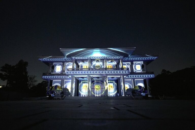 [首爾] 《青瓦臺與國民同在》影像展( 영상전시)