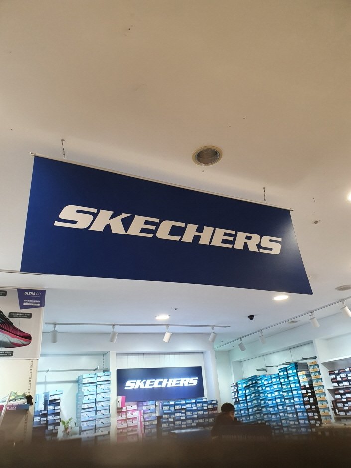 [首爾] [事後免稅店] Skechers (樂天工廠加山店)(스케쳐스 롯데팩토리가산)