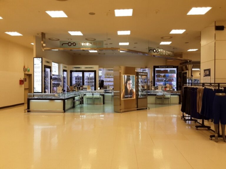 [首爾] [事後免稅店] Reumang眼鏡隱形眼鏡 (淸溪川店)(르망안경콘택트 청계천)
