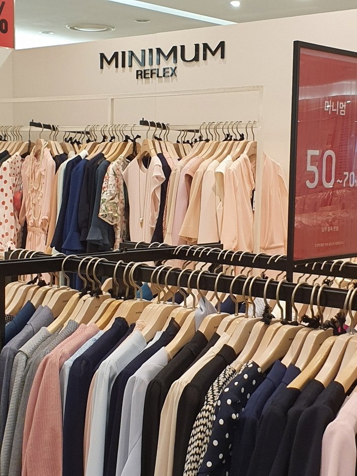 [首爾] [事後免稅店] Minimum (現代加山店)(미니멈 현대가산)