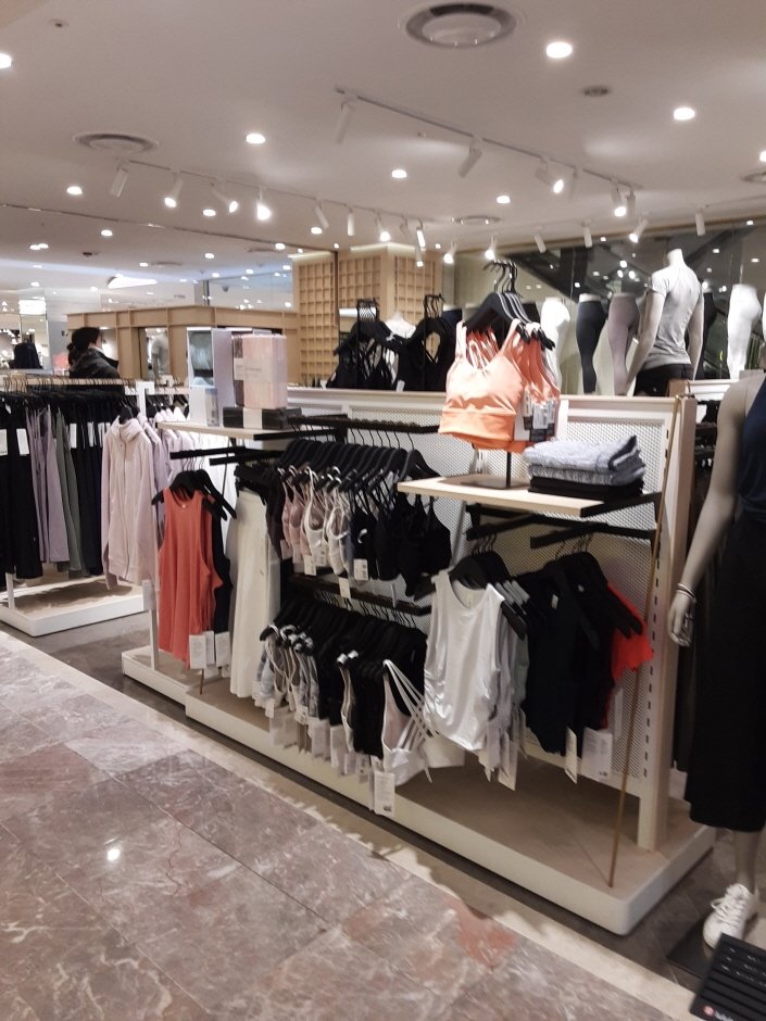 [首爾] [事後免稅店] Lululemon (樂天總店)(룰루레몬 롯데 본점)