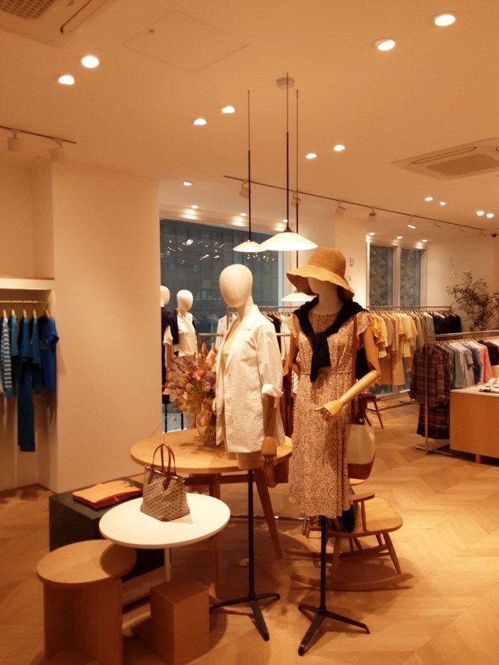 [首爾] [事後免稅店] (株)LF (明洞HAZZYS綜合店)((주)LF(명동헤지스종합))