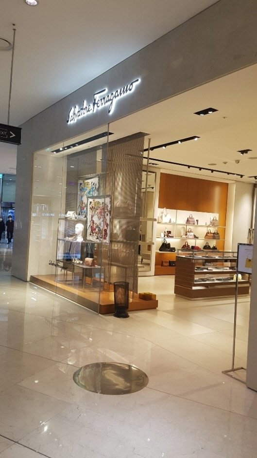 [大田] [事後免稅店] Ferragamo (Galleria Timeworld店)(페레가모 갤러리아 타임월드점)