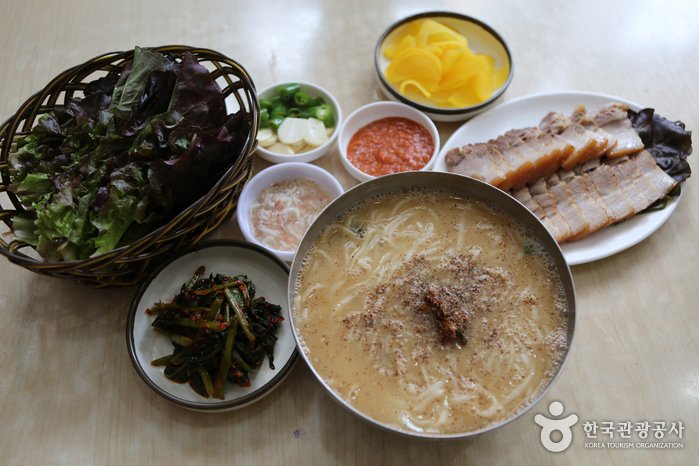[大田] 新都刀切麵總店 (신도칼국수 본점)
