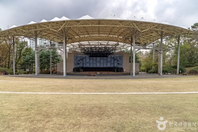 [京畿道] 城南市露天表演場(성남시 야외공연장)