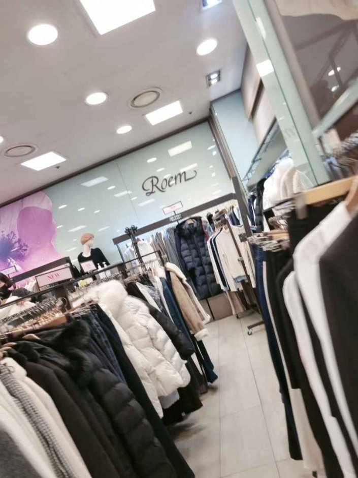 [京畿道] [事後免稅店] Roem girls (New Core山本店)로엠걸즈 뉴코아 산본점