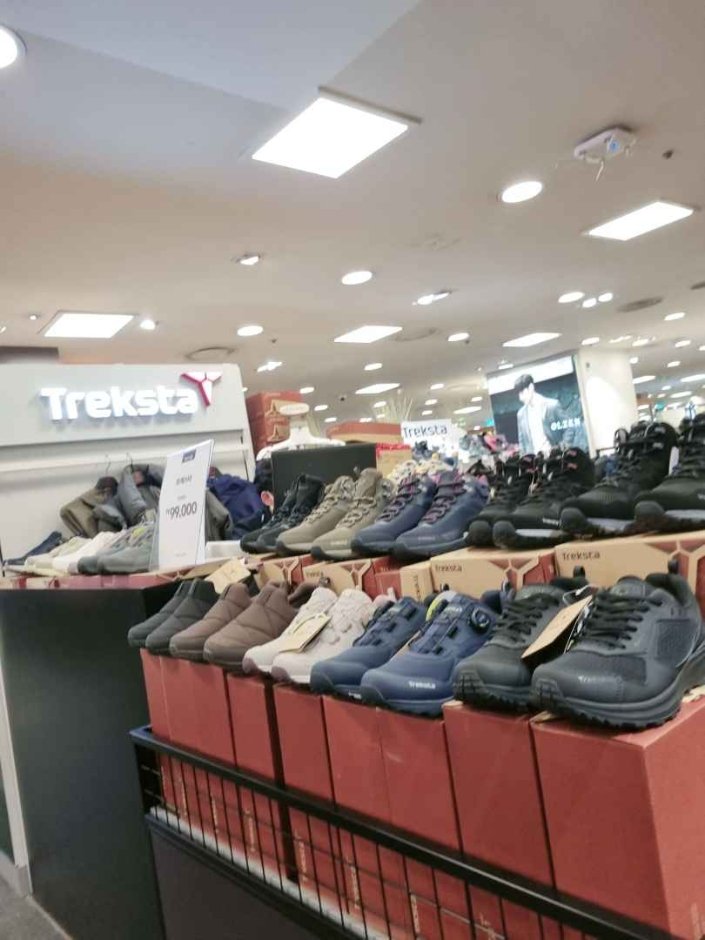[京畿道] [事後免稅店] Treksta (New Core坪村店)트렉스타 뉴코아 평촌