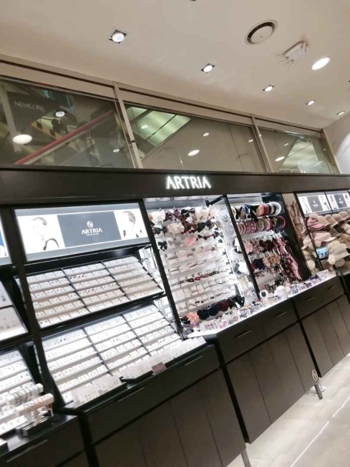 [京畿道] [事後免稅店] ARTRIA (New Core坪村店)아트리아 뉴코아 평촌