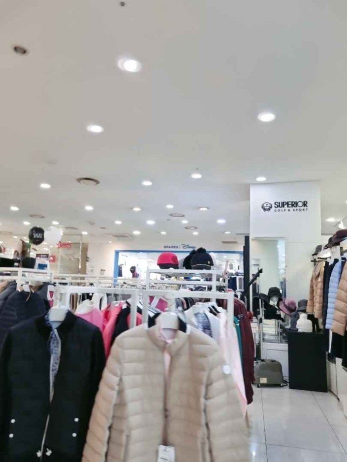 [江原道] [事後免稅店] SUPERIOR GOLF & SPORT (春川M百貨公司)(슈페리어 골프앤스포츠 춘천M백화점)