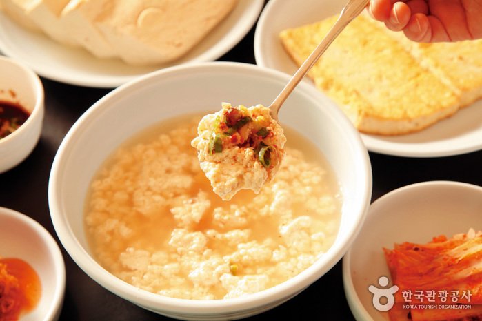 [江原道] 草堂老奶奶嫩豆腐 (초당할머니순두부)