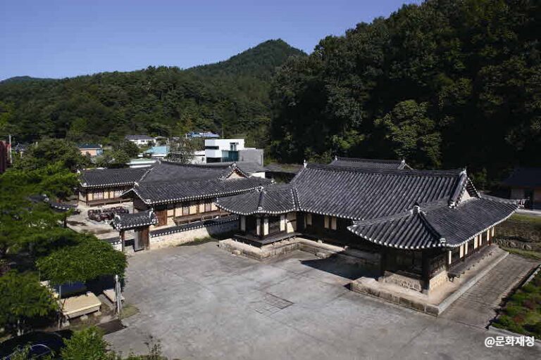[忠清北道] 槐山宋秉一古宅(괴산 송병일 고택)
