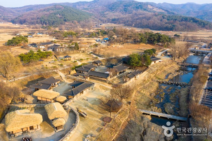 [忠清南道] 外巖民俗村(외암민속마을)
