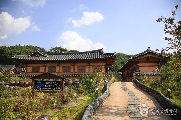 [慶尚北道] Surime [韓國傳統料理體驗教育院](수리뫼 [한국전통음식체험교육원])