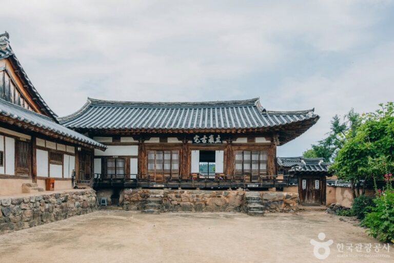 [慶尚北道] 河回養真堂(하회 양진당)