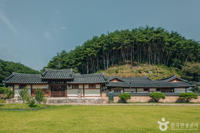 [慶尚北道] 溫溪宗宅三柏堂(온계종택 삼백당)