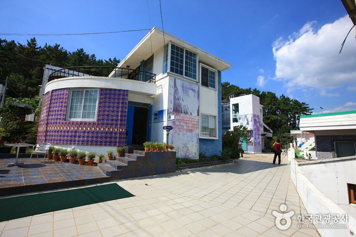 [慶尚南道] 全爀林美術館(전혁림 미술관)