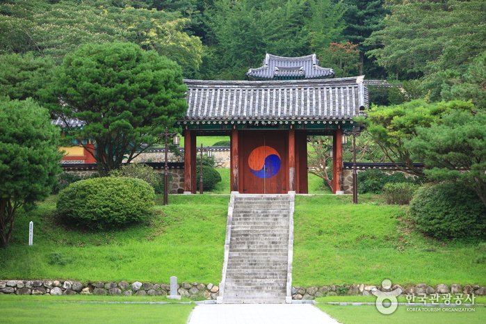 [全羅北道] 論介祠堂(義巖祠)논개사당(의암사)