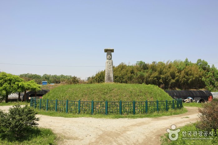 [全羅北道] 益山古都里石造如來立像(익산 고도리 석조여래입상)
