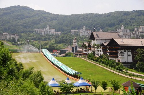 [全羅北道] 茂朱德裕山渡假村雪橇場(무주덕유산리조트 썰매장)