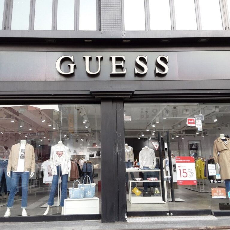[濟州] [事後免稅店] Guess (濟州七星店)(게스 제주칠성)